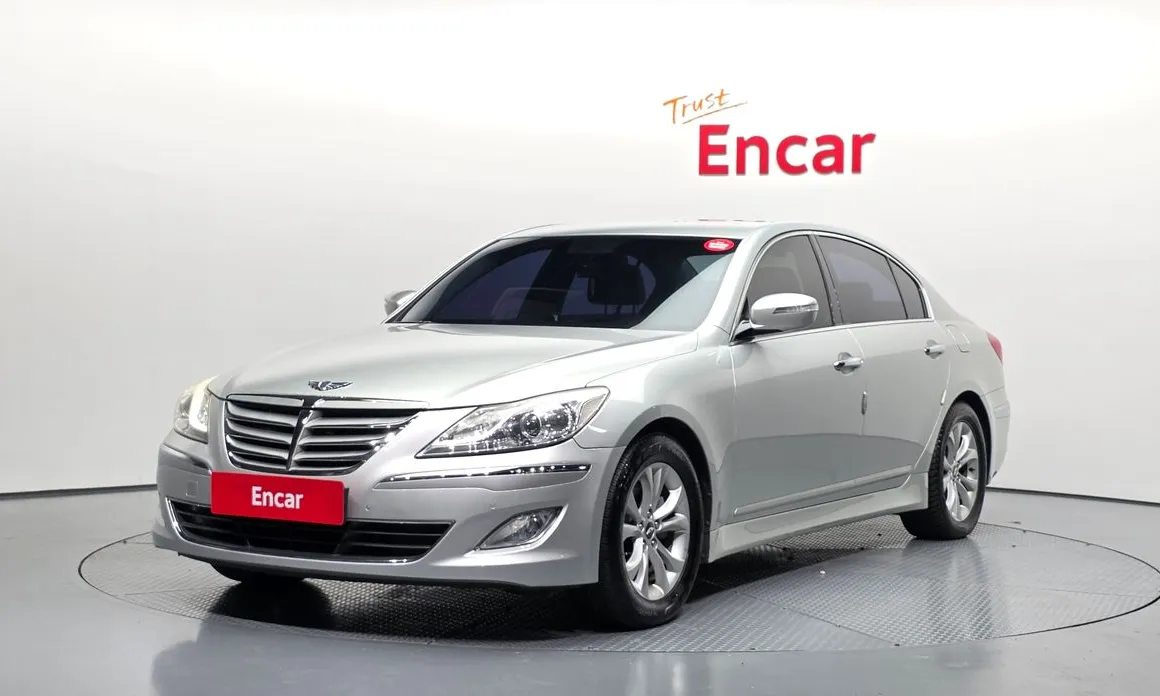 Hyundai Genesis 2013