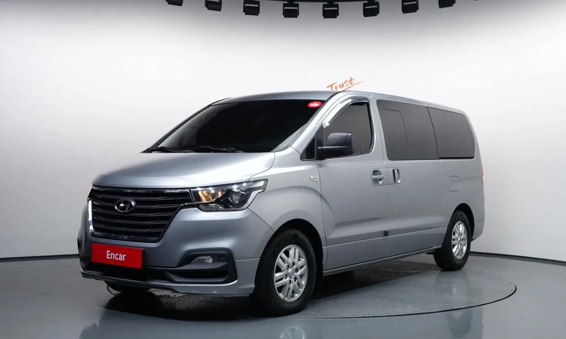 Hyundai Starex 2018