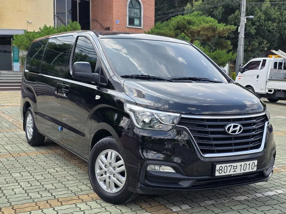 Hyundai Starex 2019