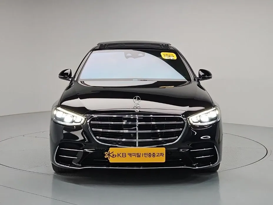 Mercedes-Benz S-Class 2024