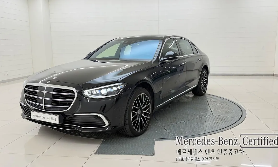 Mercedes-Benz S-Class 2025