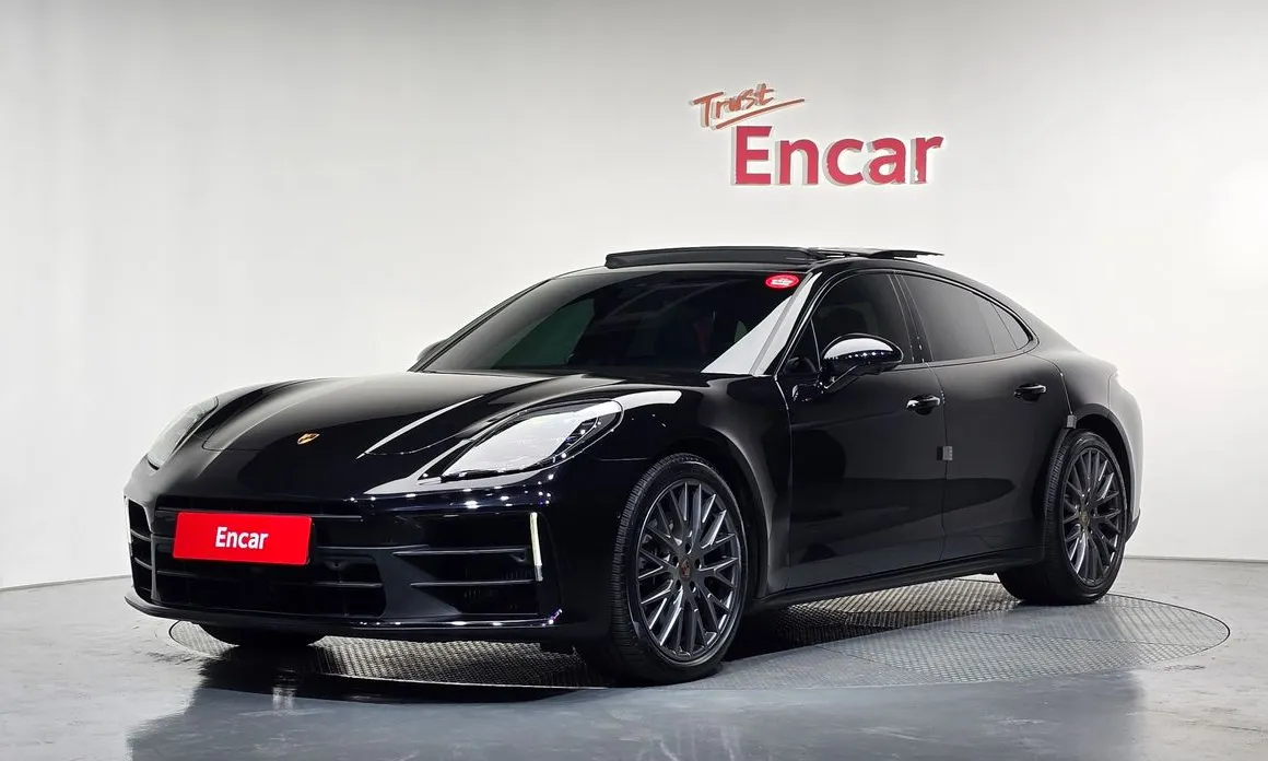 Porsche Panamera 2025