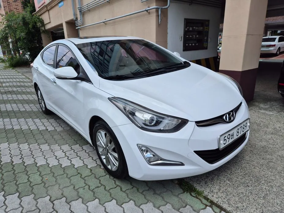 Hyundai AVANTE 2014