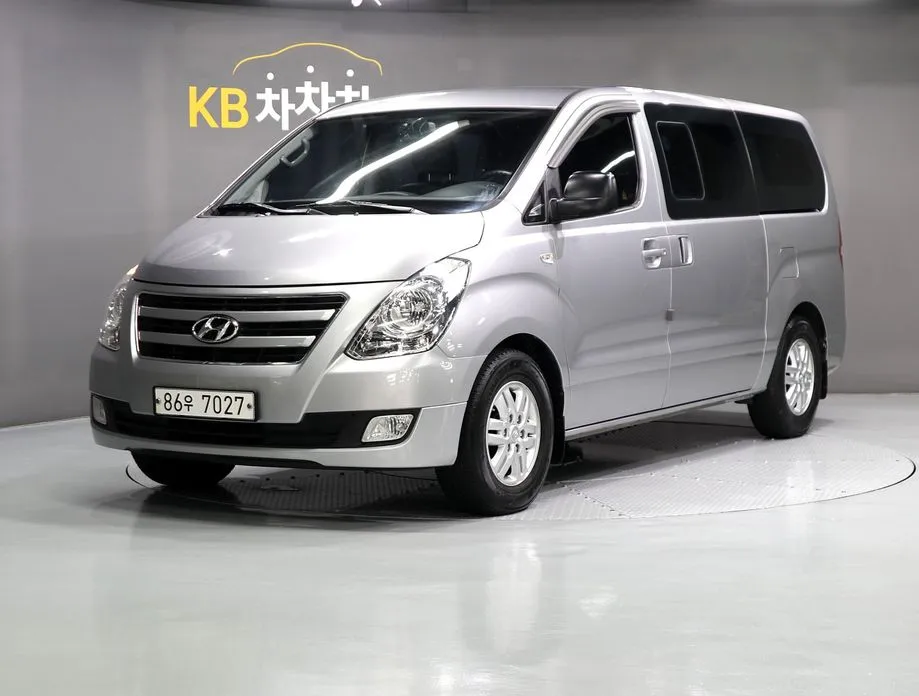 Hyundai Starex 2018