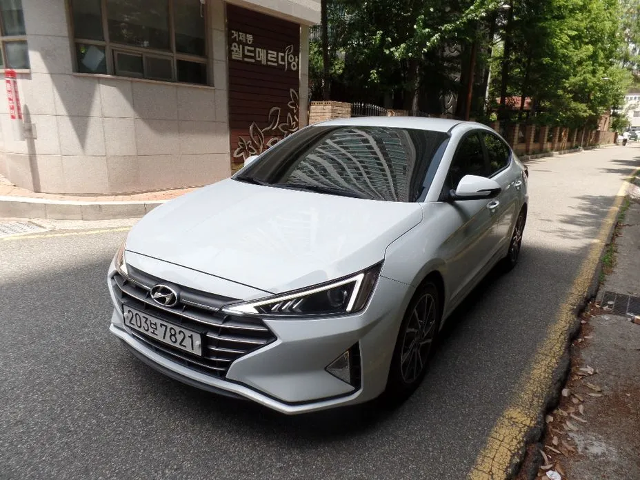 Hyundai AVANTE 2020