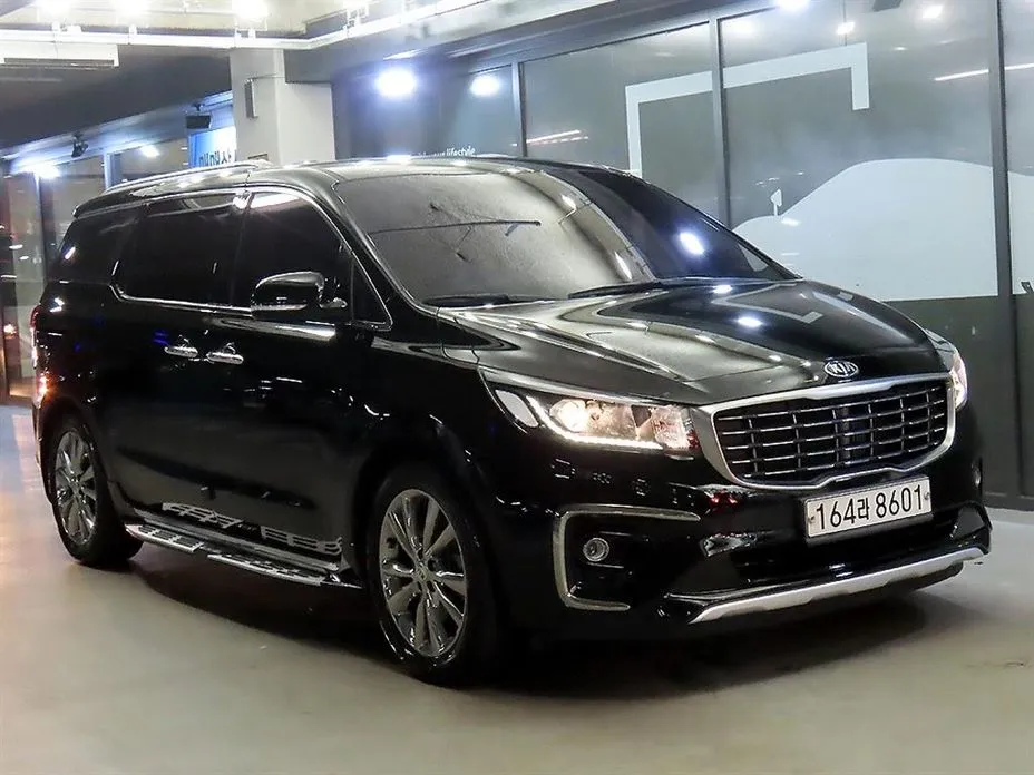 Kia Canival 2019