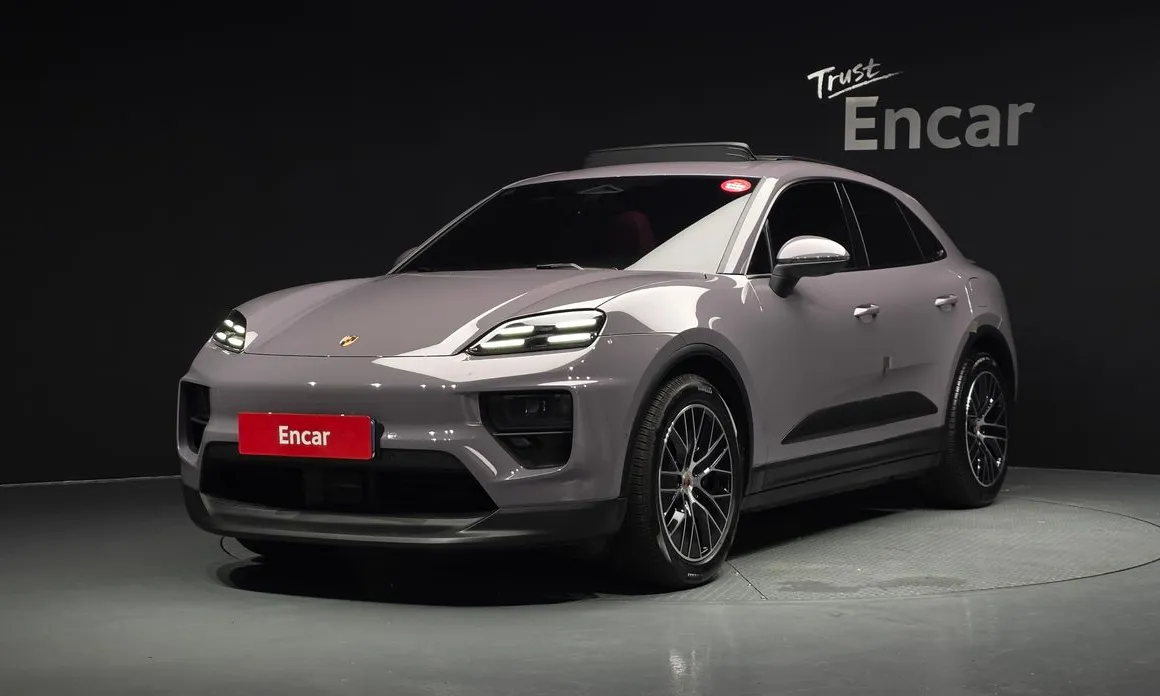 Porsche Macan 2025