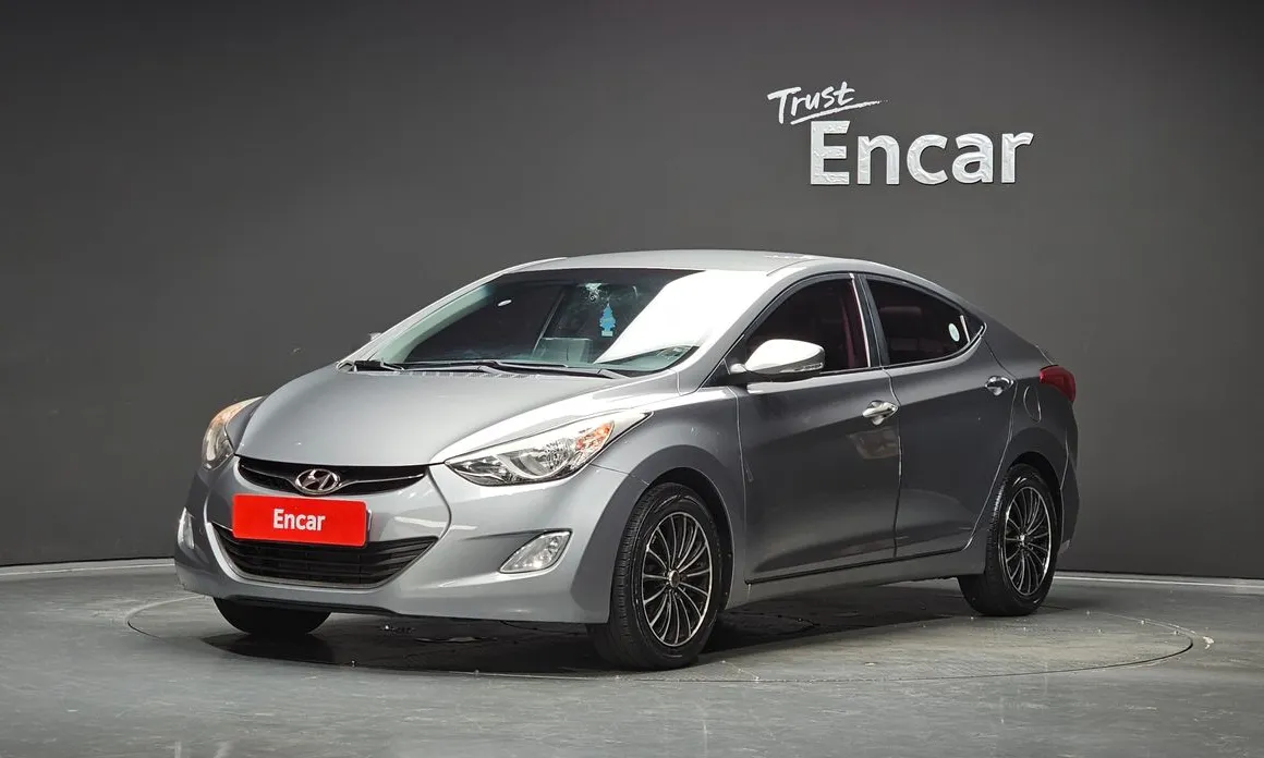 Hyundai AVANTE 2012