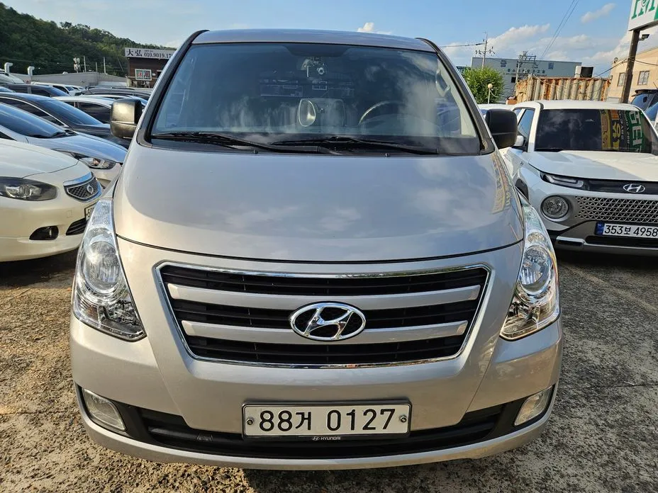 Hyundai Starex 2018