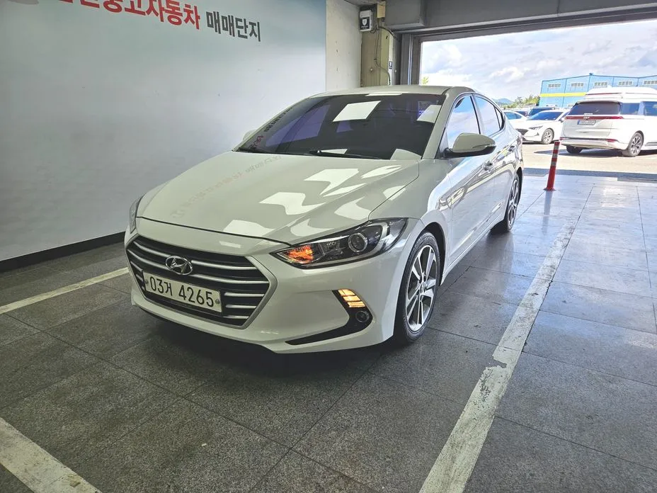 Hyundai AVANTE 2018