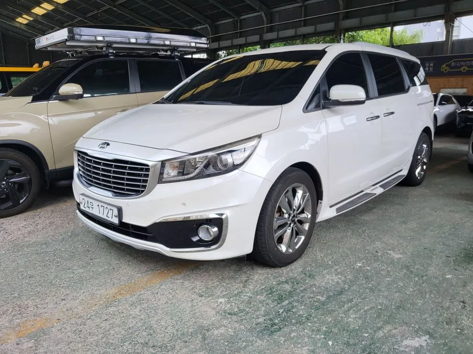 Kia Canival 2015
