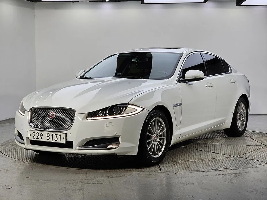 Jaguar XF 2014