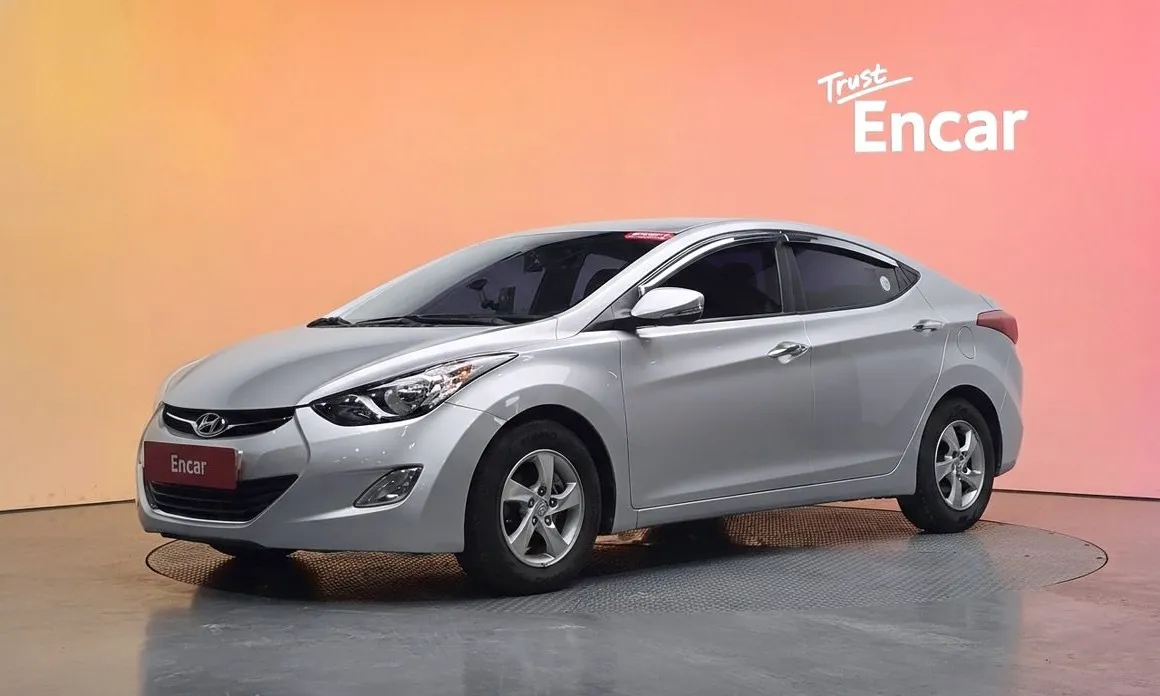 Hyundai AVANTE 2012