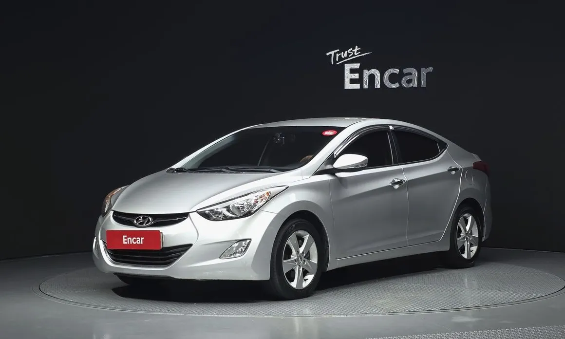 Hyundai AVANTE 2011