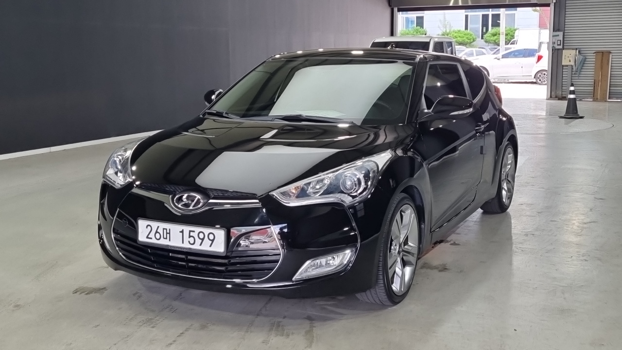 Hyundai Veloster 2012