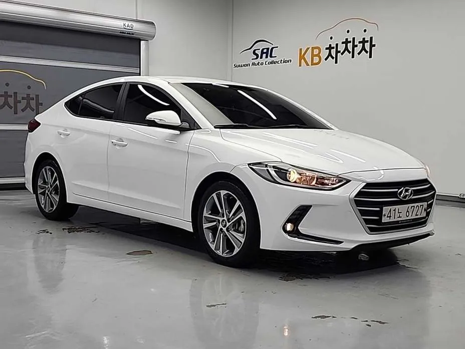 Hyundai AVANTE 2017