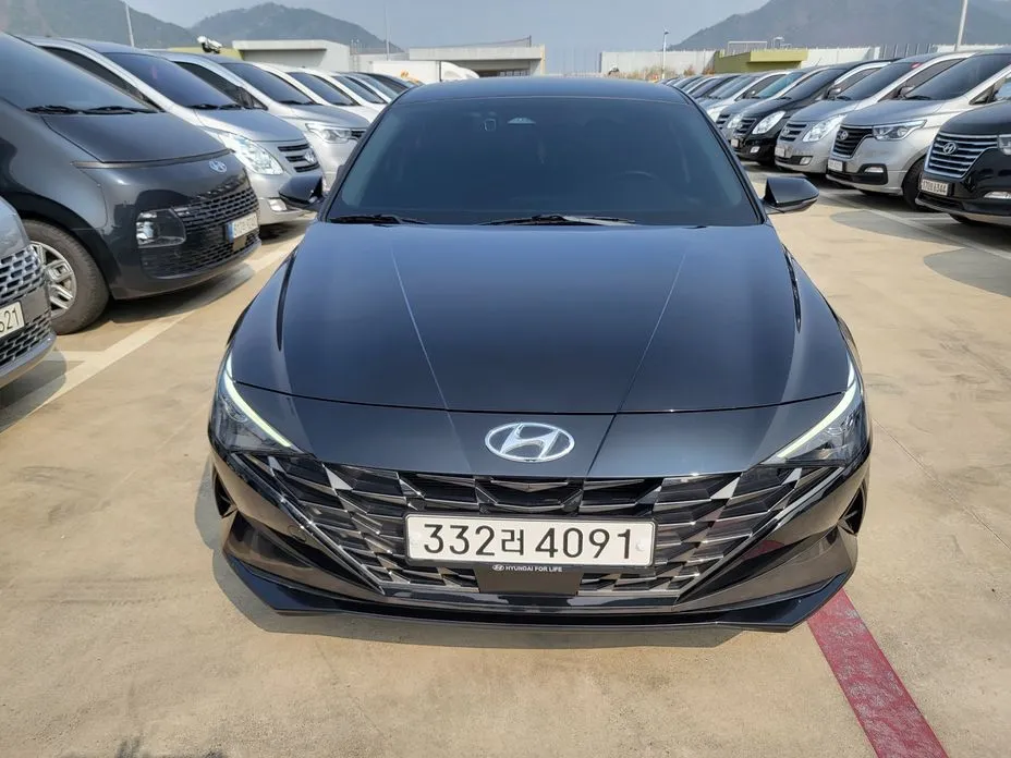 Hyundai AVANTE 2022
