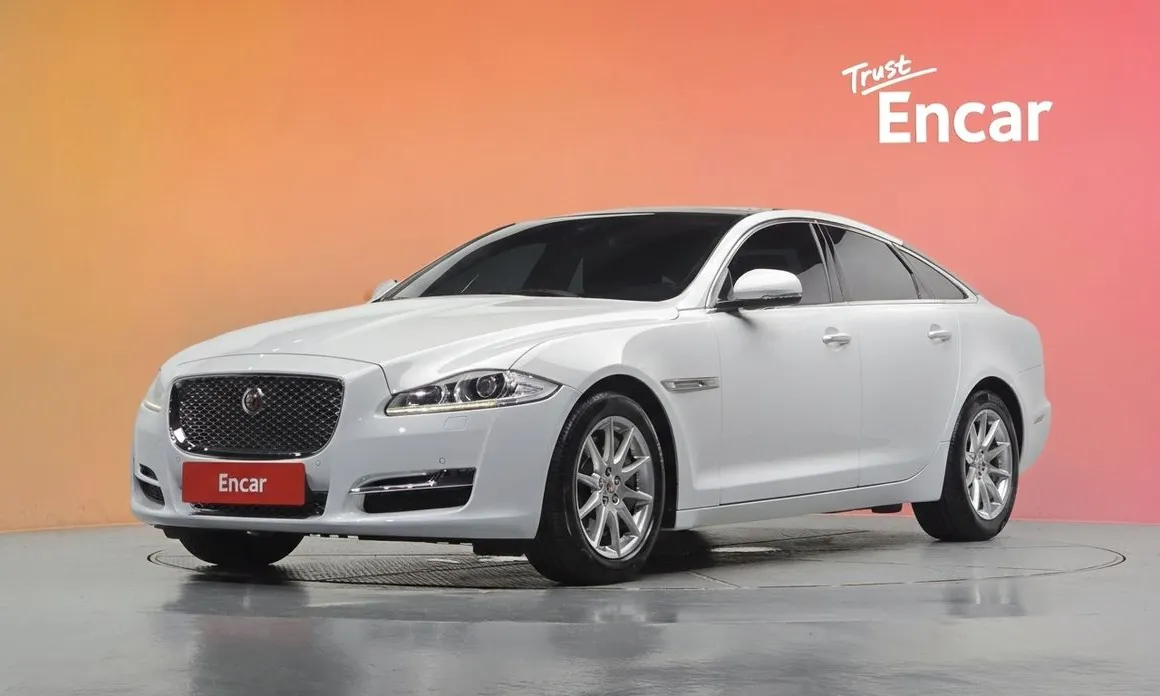 Jaguar XJ 2016