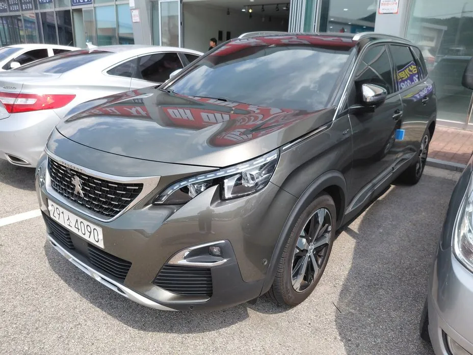Peugeot 5008 2020