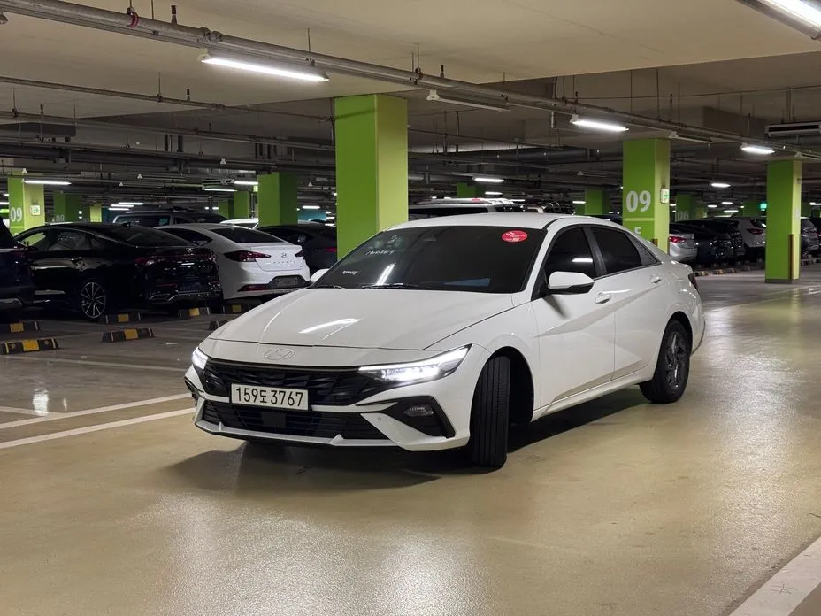 Hyundai AVANTE 2024