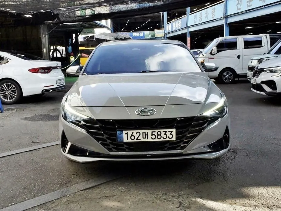 Hyundai AVANTE 2021