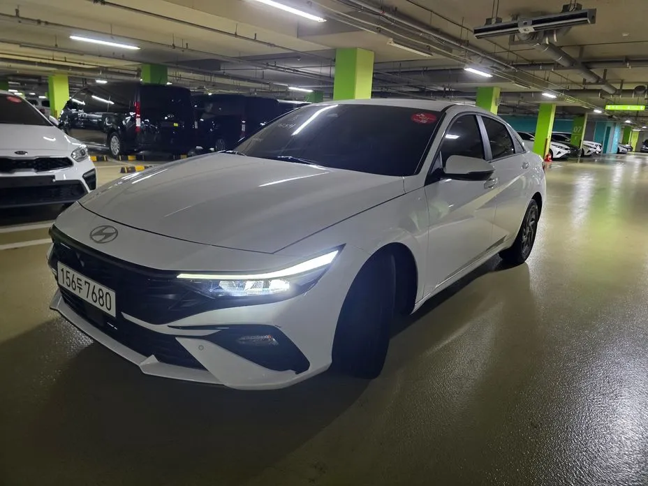 Hyundai AVANTE 2024