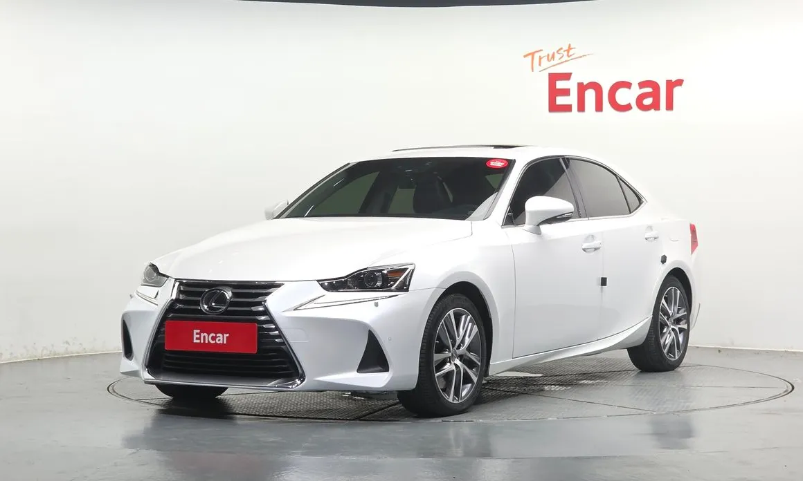 Lexus IS 2017