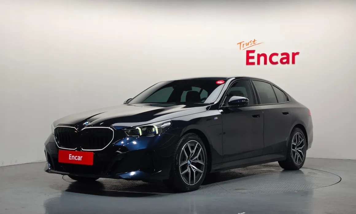 BMW 5-Series 2025