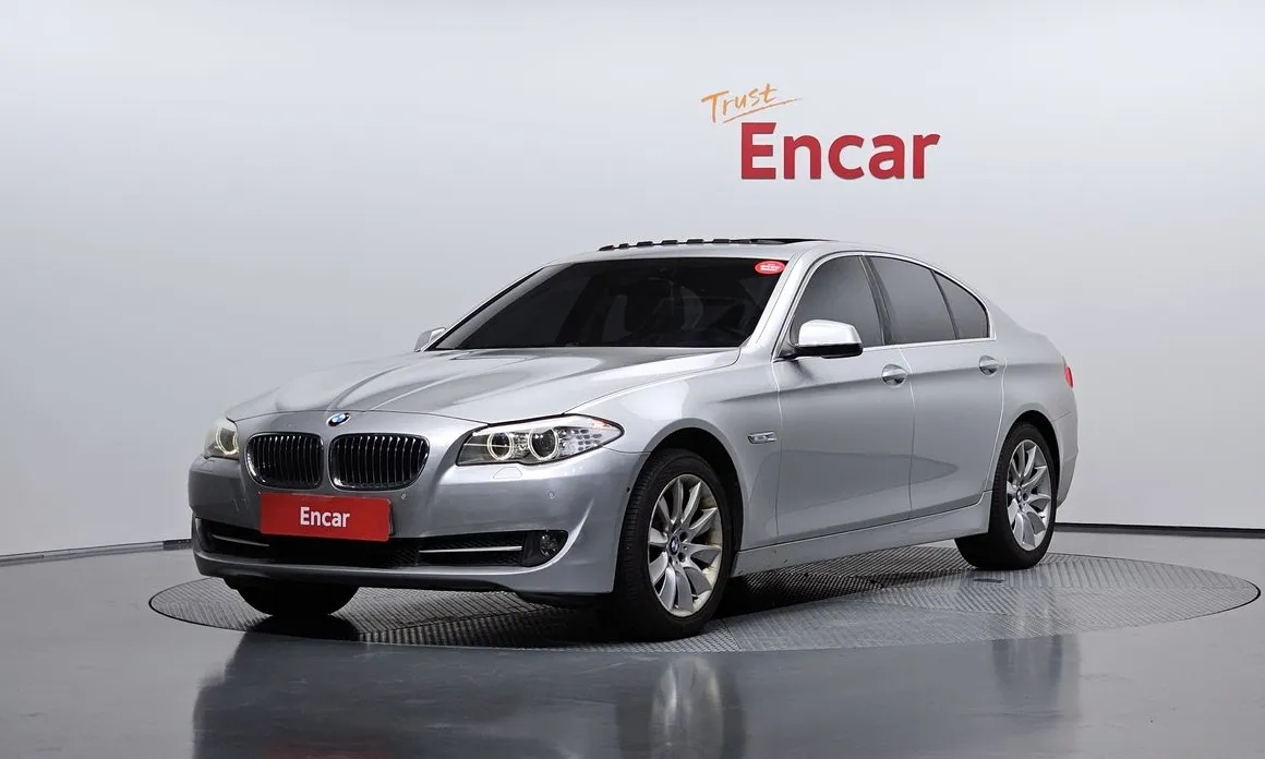 BMW 5-Series 2012