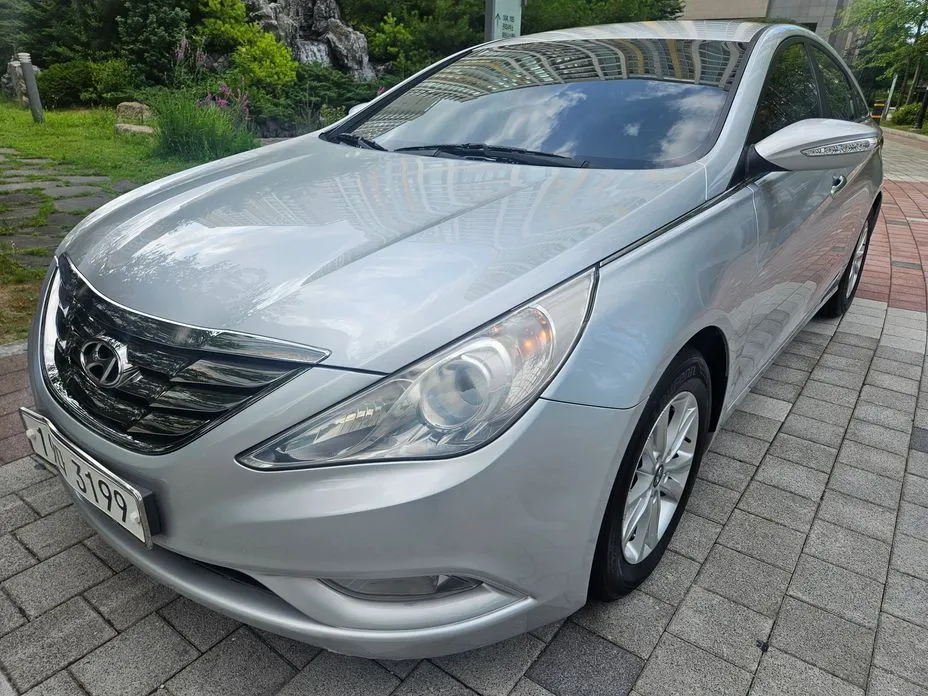 Hyundai Sonata 2010