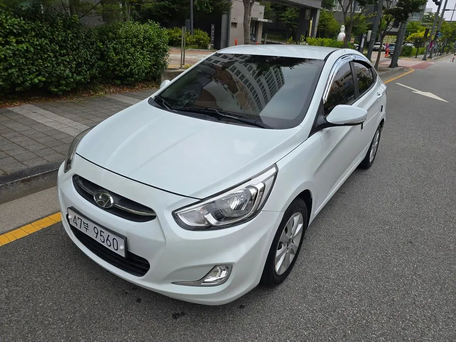 Hyundai Accent 2015