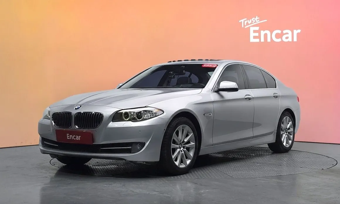 BMW 5-Series 2011