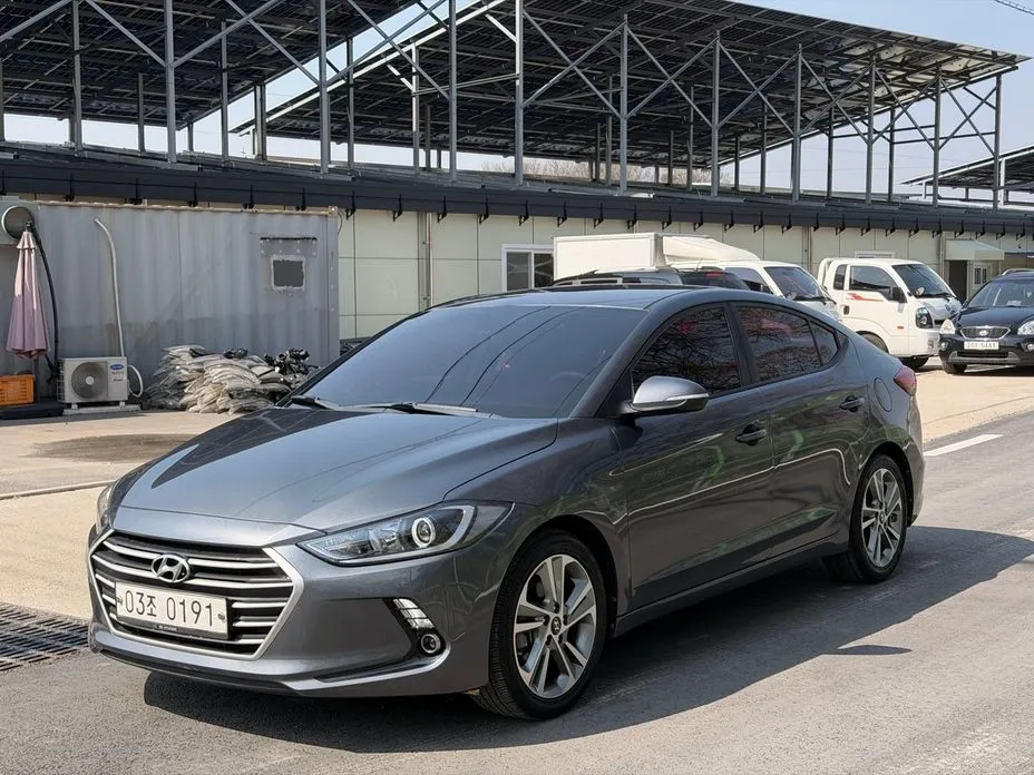 Hyundai AVANTE 2017