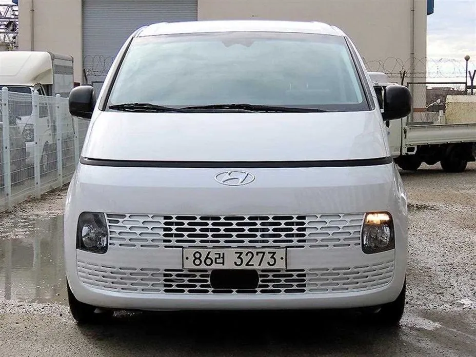 Hyundai Staria 2022
