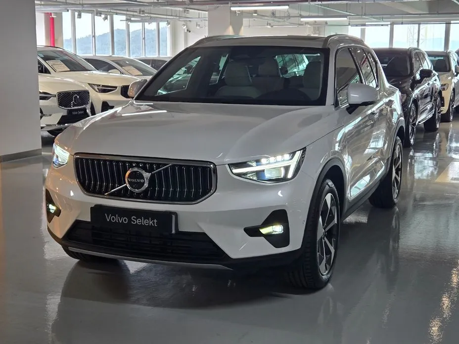 Volvo XC40 2026