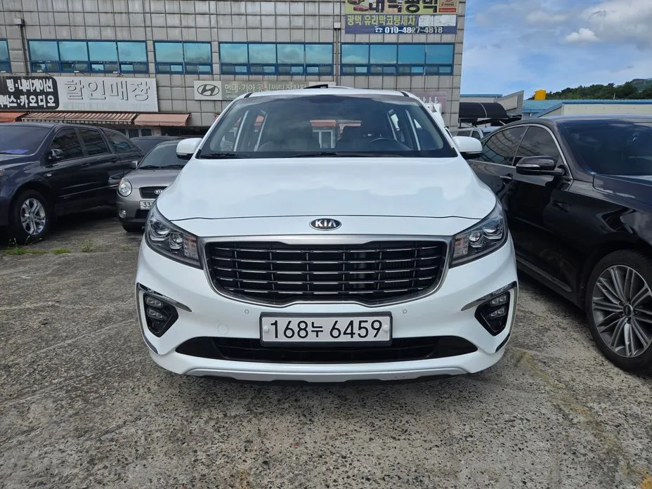 Kia Canival 2019