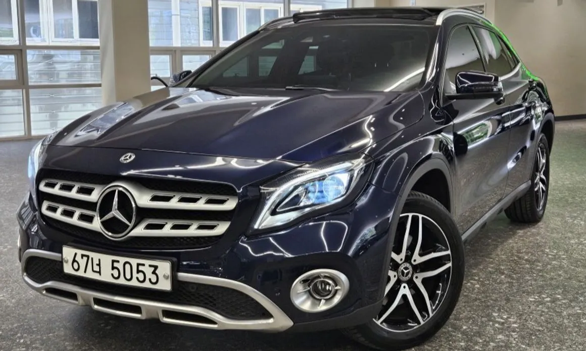 Mercedes-Benz GLA-Class 2019