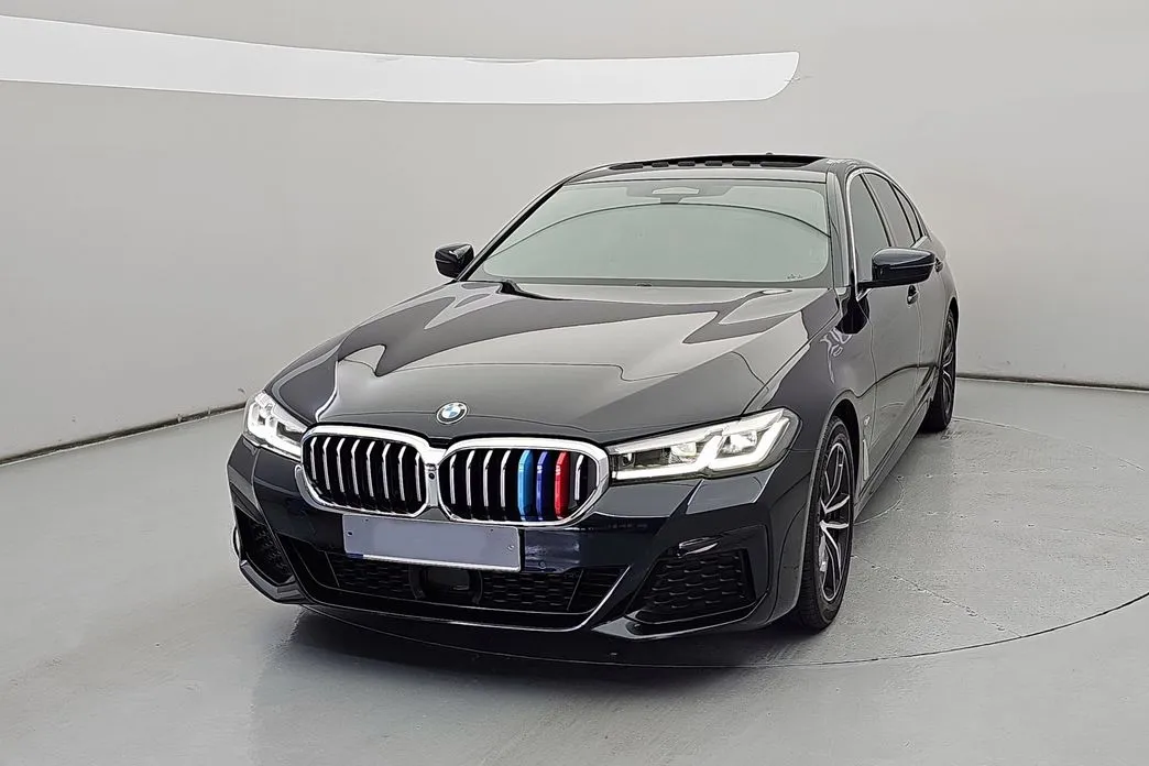 BMW 5-Series 2021