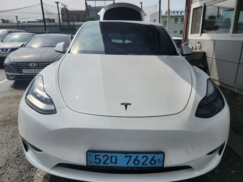 Tesla Model Y 2021