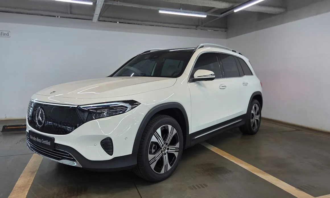Mercedes-Benz EQB 2026
