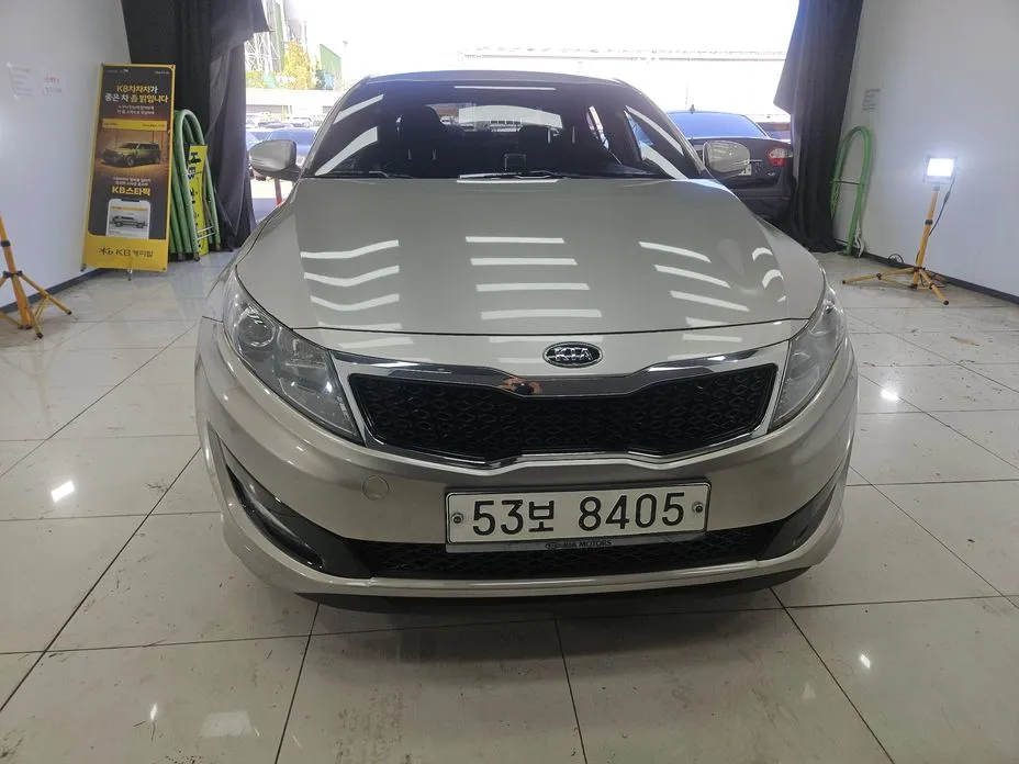 Kia K5 2011