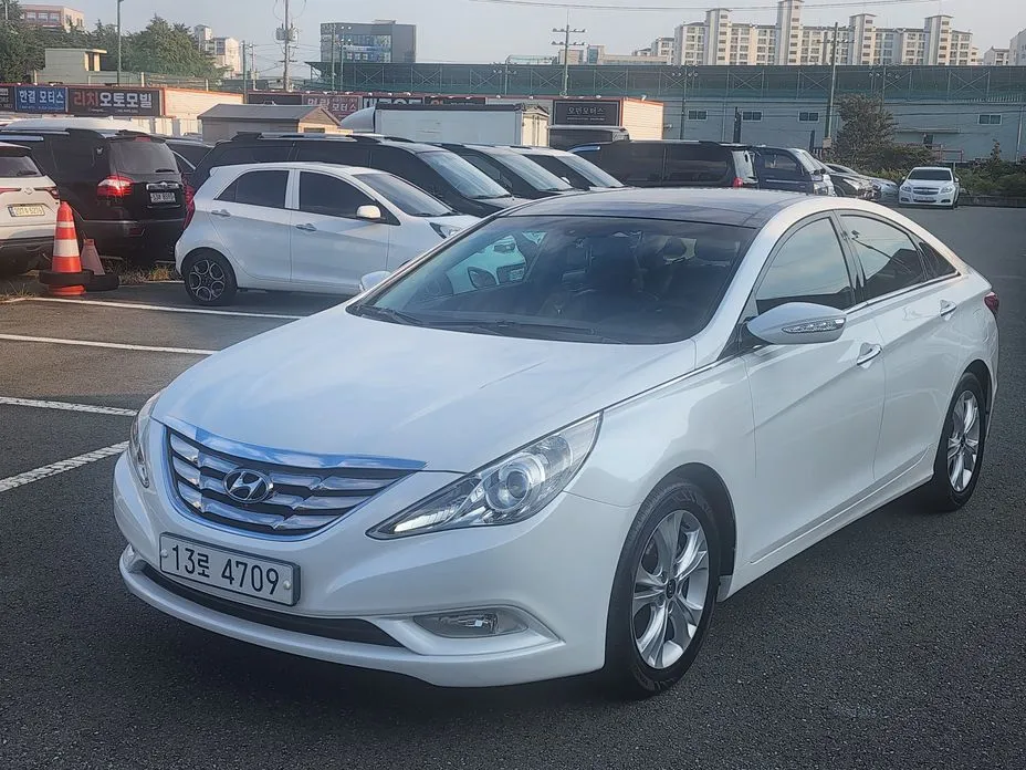 Hyundai Sonata 2010