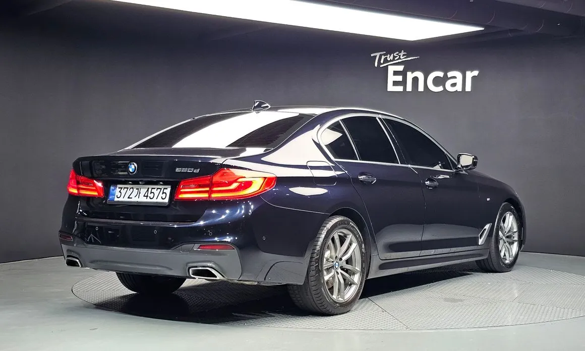 BMW 5-Series 2018