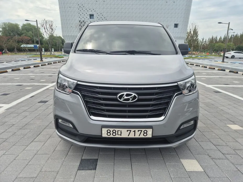 Hyundai Starex 2021