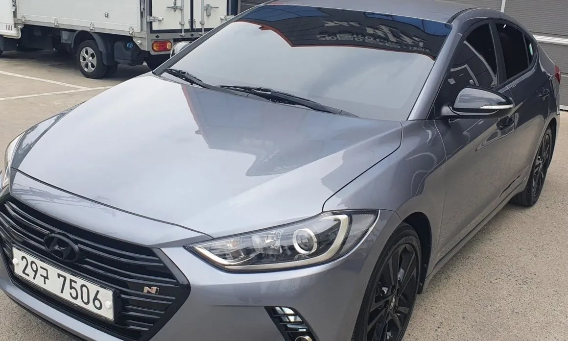 Hyundai AVANTE 2017