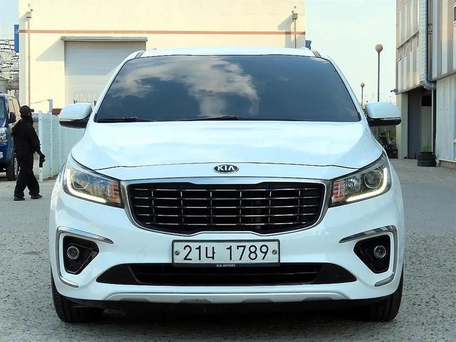 Kia Canival 2019