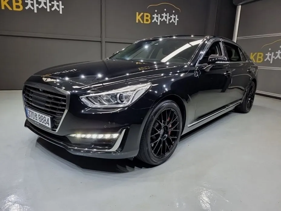Genesis EQ900 2016