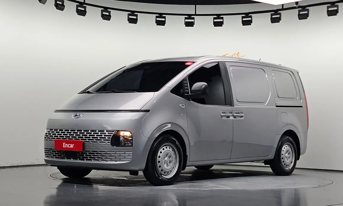 Hyundai Staria 2023