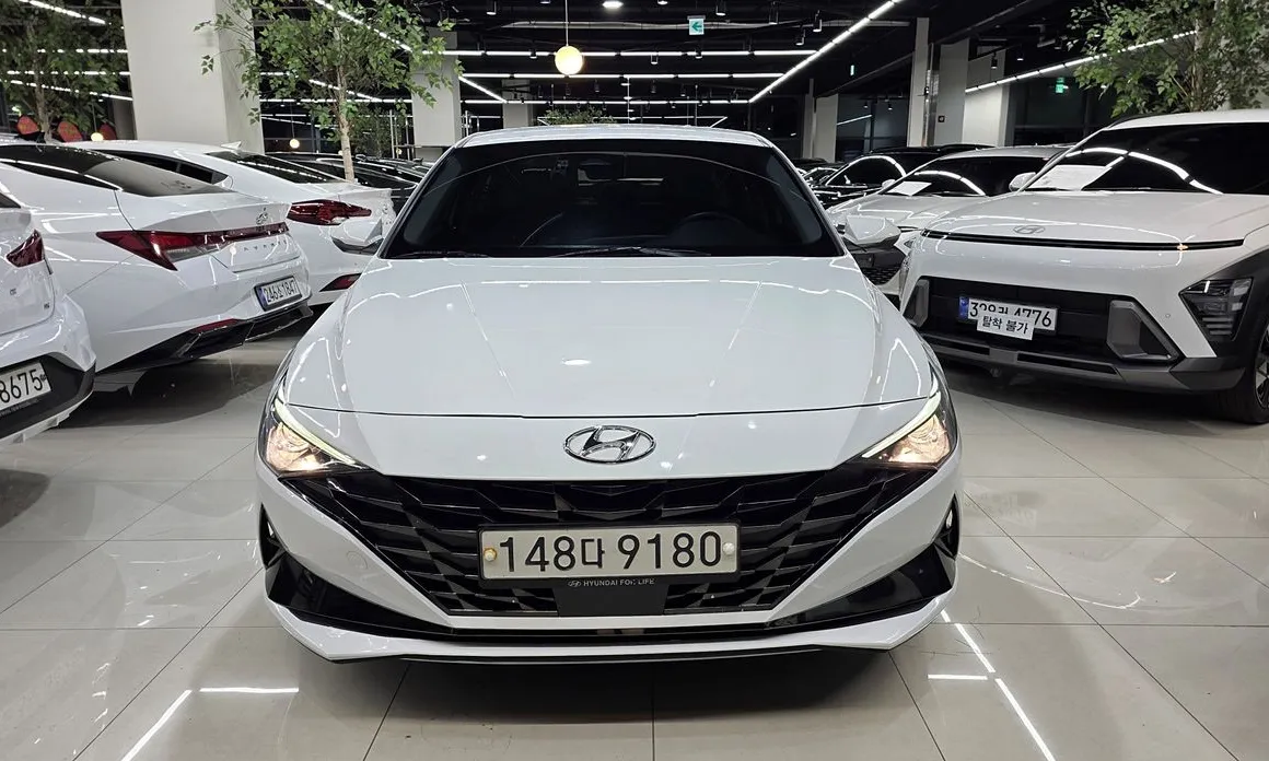 Hyundai AVANTE 2021