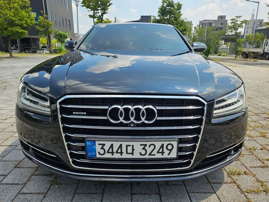 Audi A8 2015